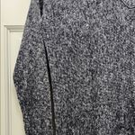 Michael Stars  Navy & White Heathered Lightweight V Neck Sweater - Size Small Photo 4