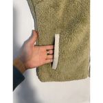 Patagonia Women's Los Gatos Deep Pile Sherpa Fleece Vest Khaki Size S Photo 4