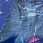 Mizuno womens Breast Cancer awareness tee Photo 2