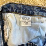 L.E.I Vintage  jean shorts.  Size 5 Photo 2
