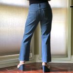 Elle   Jeans 👖 sits on waist Photo 3