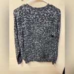 Athleta  Balance Sweatshirt Top Black‎ Animal Print Lynx Long Sleeve Size XS Photo 2