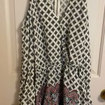 Romeo + Juliet Couture White Patterned Romper  Photo 4