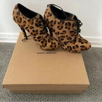 Kathryn Amberleigh leopard ankle boot size 8.5 in great condition whit box Brown Photo 6