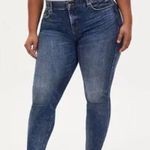 Torrid distressed Bombshell skinny cropped size 26 normcore jeans Photo 0