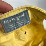Life is Good yellow hat flip flops one size Photo 3