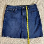 DKNY 5- Pocket Denim Mini Skirt Finished Raw Hem Size 12 Photo 6