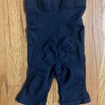 SKIMS Sculpting Shorts L/XL Photo 1