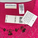 Alfred Dunner Woman NWT Size 1X Pink Crochet Lace Embellished Sweater Top Photo 4