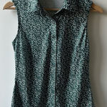 Green Ditsy Sleeveless Blouse XS Collared Button Photo 0