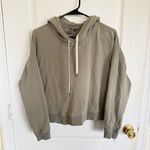 Vuori  Laguna Hoodie in Laurel Green Photo 1