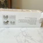 The Comfy CozyFurry Slippers Size M (7-8) White NEW IN BOX! Photo 7