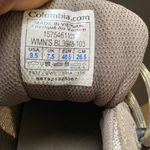 Columbia  Gray Women's Athletic Shoes Photo 4