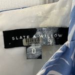 Slate + Willow  Blue & White Palm Print Button Detail Flutter Sleeve Romper Photo 2