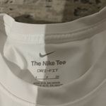 Nike NWT  White Legend Short Sleeve T-Shirt Size Small Photo 3