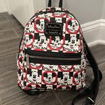 Lounge Fly  Disney Parks Mickey Mouse logo Club mini backpack Photo 0
