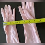 1950s Pink Nylon Knit Shirred Gloves, Size S Photo 8