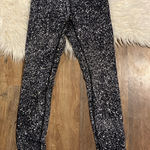 Lululemon  Wunder Under Pant (Hi-Rise) in the "Splatter White Black" color size 4 Photo 0