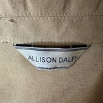 Allison Daley  Top Medium Zip Jacket Beige‎ Tan Pockets Collard Long Sleeve Photo 4