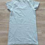 Lululemon  Swiftly Tech Short Sleeve Crew Photo 3