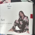 Flora Nikrooz NWT  Black Floral Pajama Set size M. Cute 2 piece pajama set! Photo 7