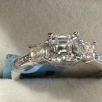 Elegant 925 Silver Women's moissanite Ring size 7 NWT Photo 1