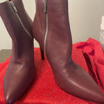 Calvin Klein  Womens 10M Heeled Ankle Boots Clariss Purple Leather E6025 New Photo 0