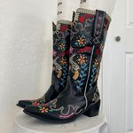 Amazon NEW Black Faux Leather Iconic Multi Floral Embroidered Western Cowgirl Boots 6.5 Photo 2