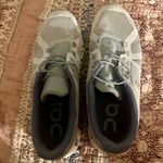 on cloud On Running Light Gray Athletic Shoes Photo 3