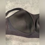 Lululemon  black sports bra 34DDD Photo 3