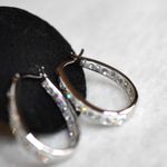 Source Unknown New Bridal/Pagent/Prom Voguish Rhinestone Accent Silver Tone Latch Back Earrings Photo 1