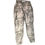 Hollister Ultra High Rise Camo Cuff Hem Joggers Photo 60