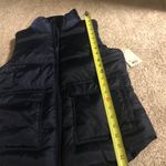 SO New  puffer vest, size small Photo 6