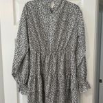 Pretty Little Thing  White Ditsy Leaf Print High Neck Tiered Shift Dress Photo 5