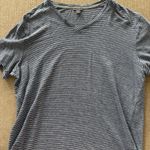 Vince  T-Shirt Photo 0