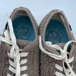 Seavees  Sea change size 9 mushroom colored fleece shoes. Photo 3