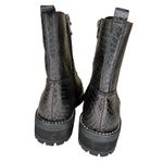 Very G  Conquest Ankle Boots Black Snakeskin Block Heel Lace Up Women’s Size 11 Photo 2
