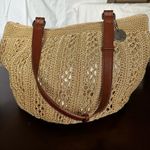 The Sak The Sac Crochet with Gold Background and Double Handles Photo 1