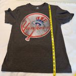 Genuine Merchandise New York Yankees Baseball Gray T Shirt Distressed Women’s Size Small Photo 6