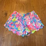 Lilly Pulitzer  Dahlia Gumbo Limbo scalloped mini shorts small Photo 2