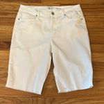 Style & Co . White Jean Mid-Rise Bermuda Shorts Sz 10 Photo 2