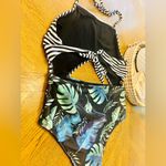 Cupshe Striped & Palm Leaf Cutout One Piece Size Medium Photo 8