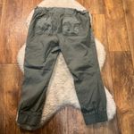 A pea in the pod  Pants Maternity Size Large Green Jogger‎ Cropped Cargo Photo 7