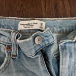 Abercrombie & Fitch Ankle Jeans Photo 2