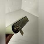 Kate Spade Zippy Wallet Photo 8