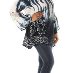 Shoreline  Women's black and White Tie-Dye Top Photo 3