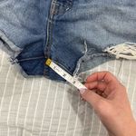 We The Free  button front distressed denim shorts‎ size 31 Photo 5