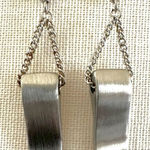 Silver tone rectangular chain drop earrings Photo 0