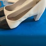 Hush Puppies Women's Black and White Heels 7 NWOB Photo 1