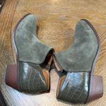 Vionic  Marissa Suede Ankle Boots Booties Olive Green Waterproof Size 9 Photo 7